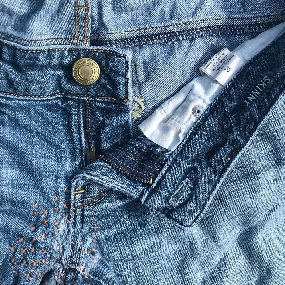 AE Mended&Patched Low Rise jeans sz2 - Picture 6 of 11